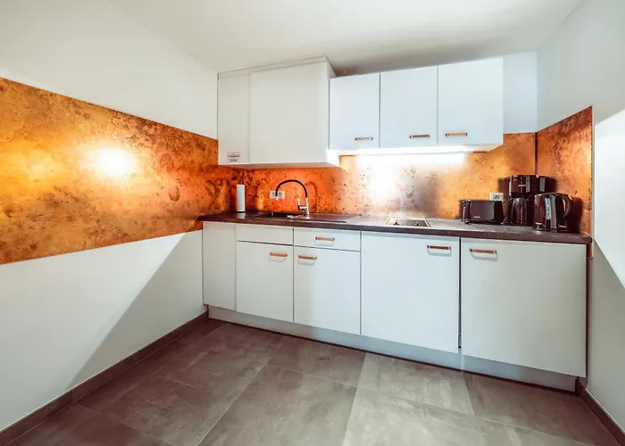 Familienapartment Am Neumarkt L Appartement *