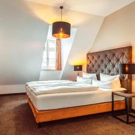 Familienapartment Am Neumarkt L